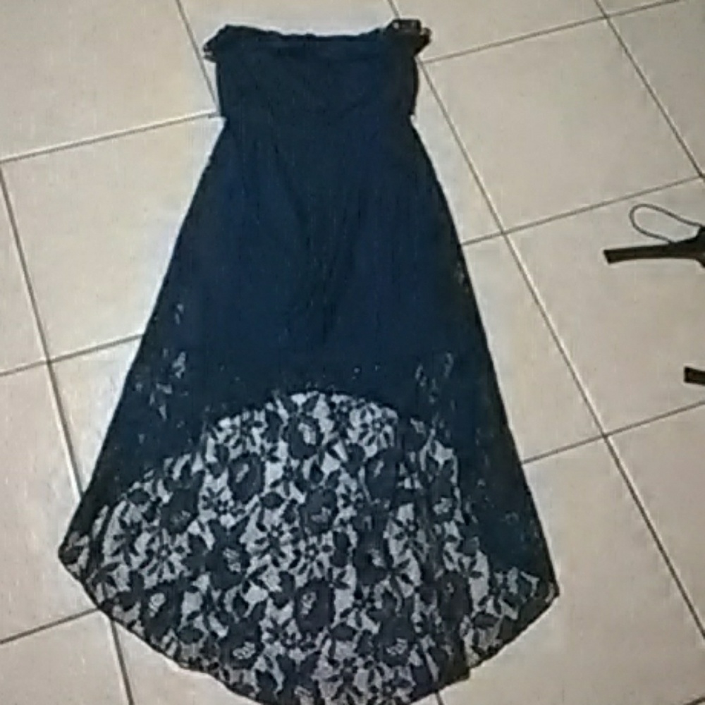 Lace short tailed blue dress